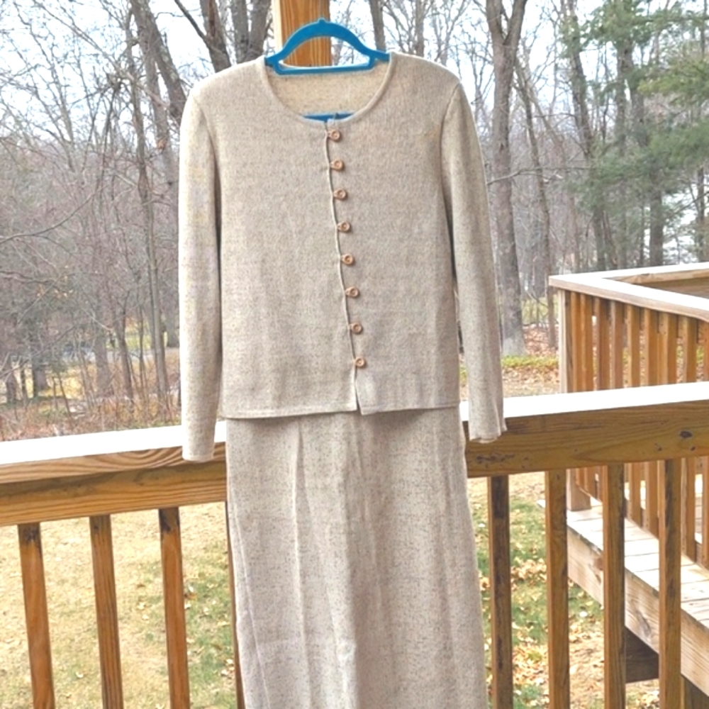 Elegant Cream Skirt Set